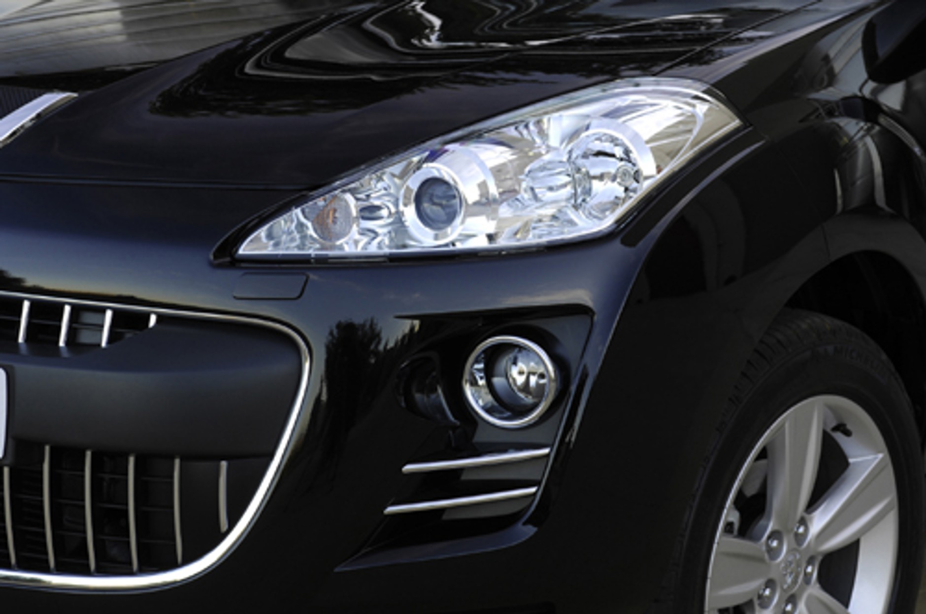 Peugeot 4007 - Z francuską duszą