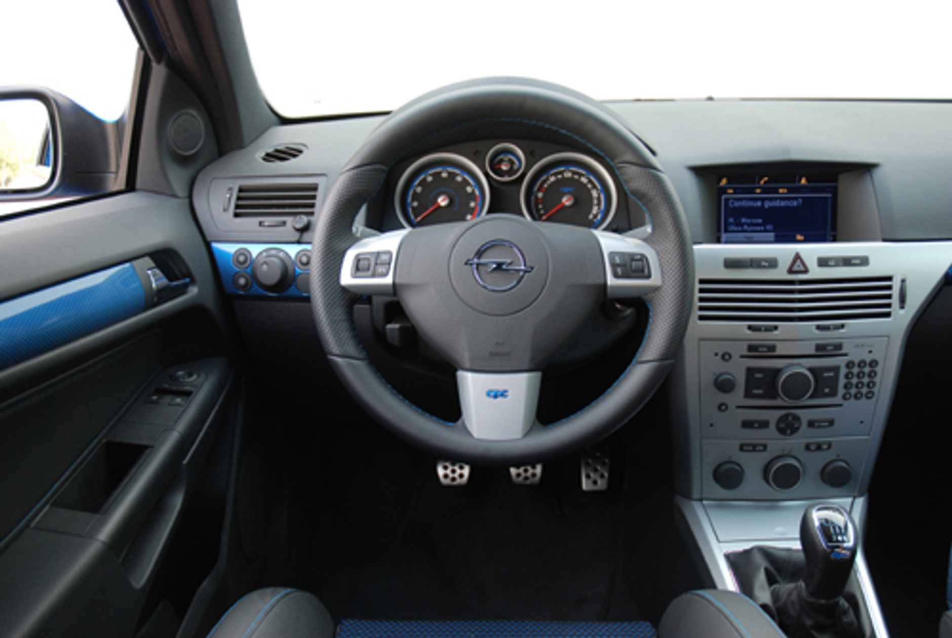 Opel Astra OPC - Wodzi na pokuszenie