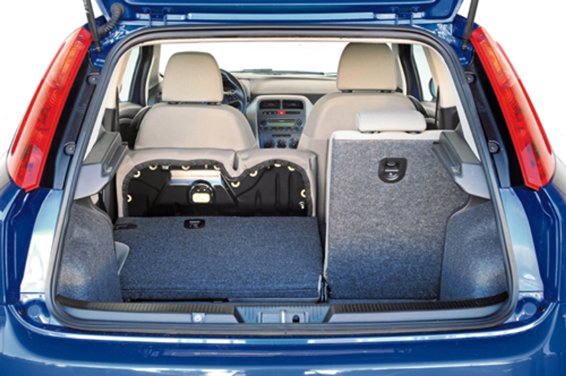 Fiat Grande Punto, Opel Corsa, Mitsubishi Colt, VW Polo, Seat Ibiza, Peugeot 207, Toyota Yaris - Małe potrafi być wielkie