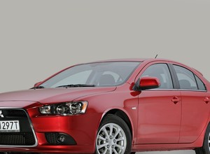 Mitsubishi Lancer 2012: krótszy spojler i...