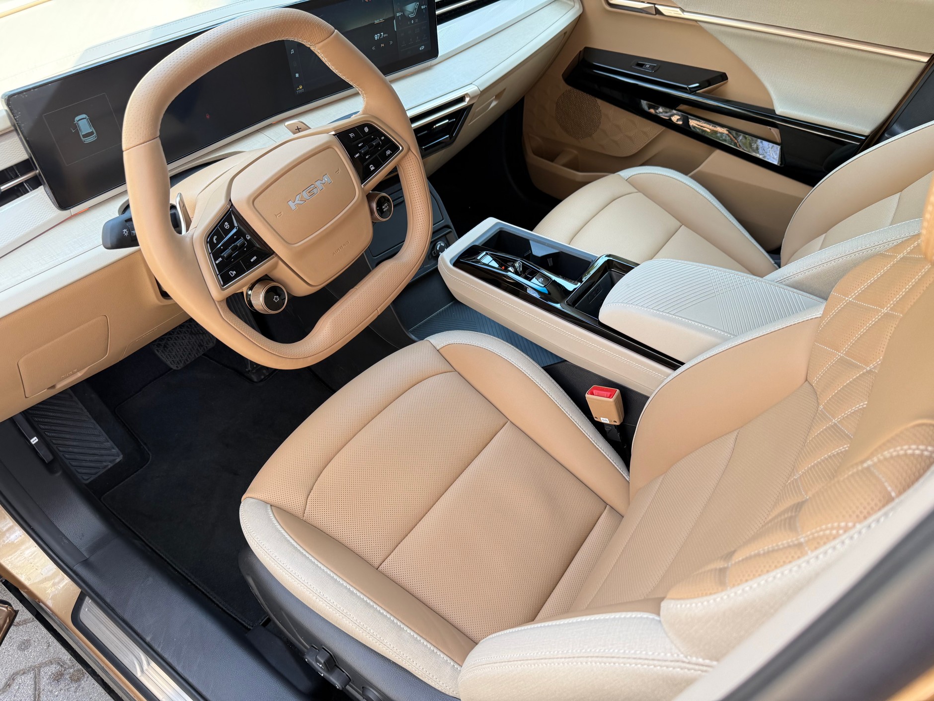 KGM Actyon – wnętrze