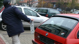 Do 5 lat więzienia za... kradzież tablic. Nowy pomysł Ministerstwa Sprawiedliwości