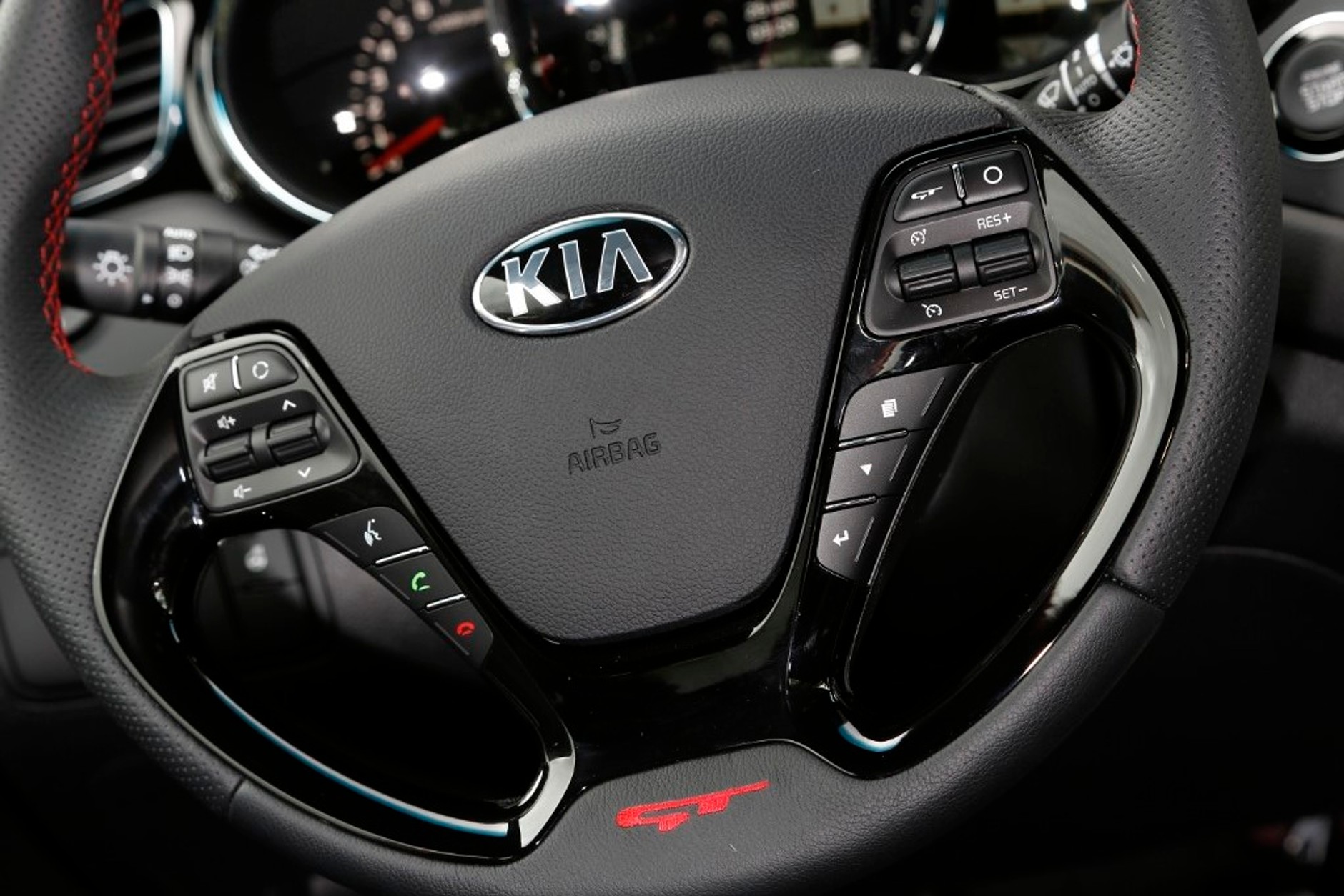 Kia cee’d GT i pro_cee’d GT: koreańskie hot hatche