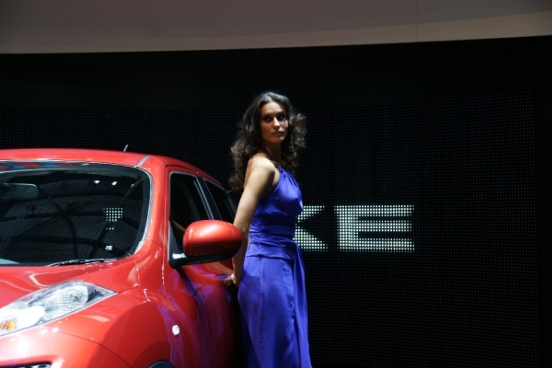 Genewa 2010: Dziewczyny z salonu samochodowego w Genewie (galeria)