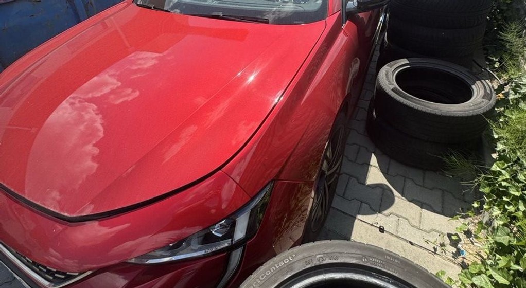 Policjanci sprawdzili prawie sto miejsc. Odzyskali siedem skradzionych samochodów