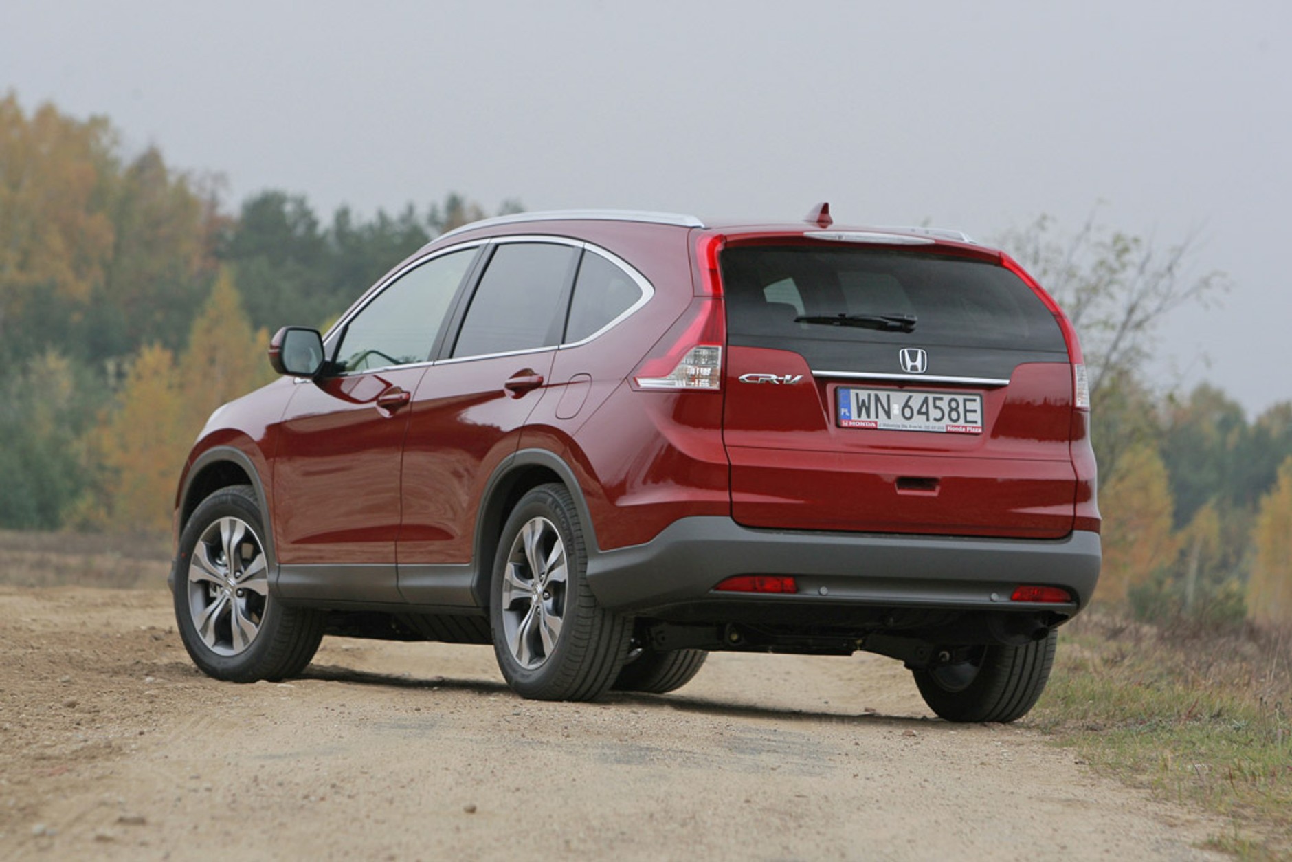 Mitsubishi Outlander kontra Honda CR-V: SUV-y bez zbędnych fajerwerków