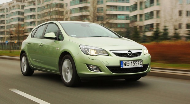 Opel Astra IV - ładny, ale do ideału daleko