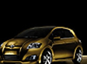 Toyota Auris - Przyszłość w złotym kolorze