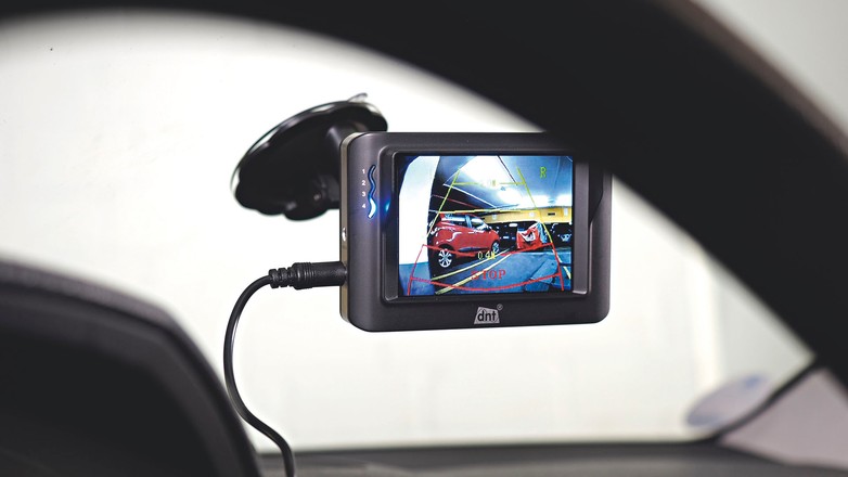 Montaż kamery cofania krok po kroku