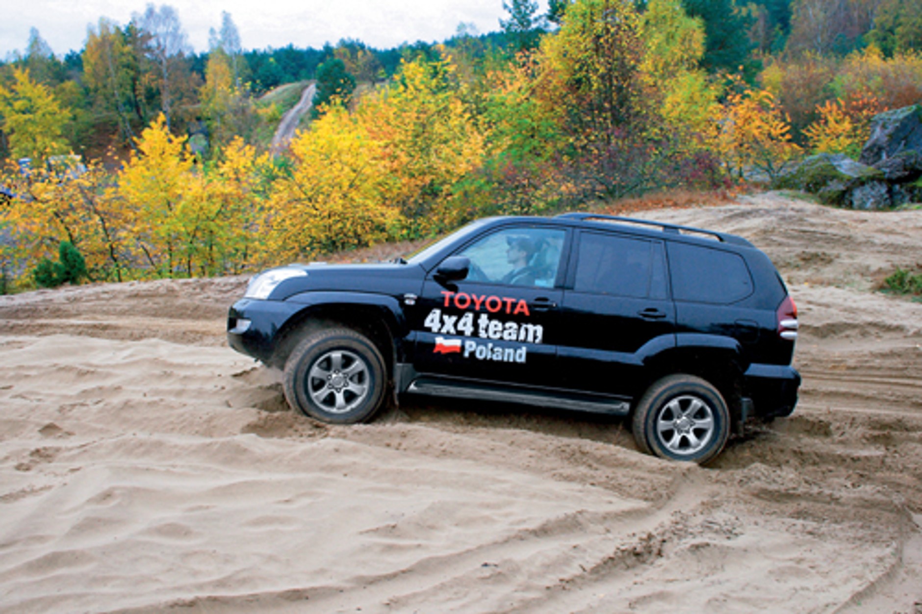 Toyota Land Cruiser 3.0 d-4d - Legenda ciągle żyje