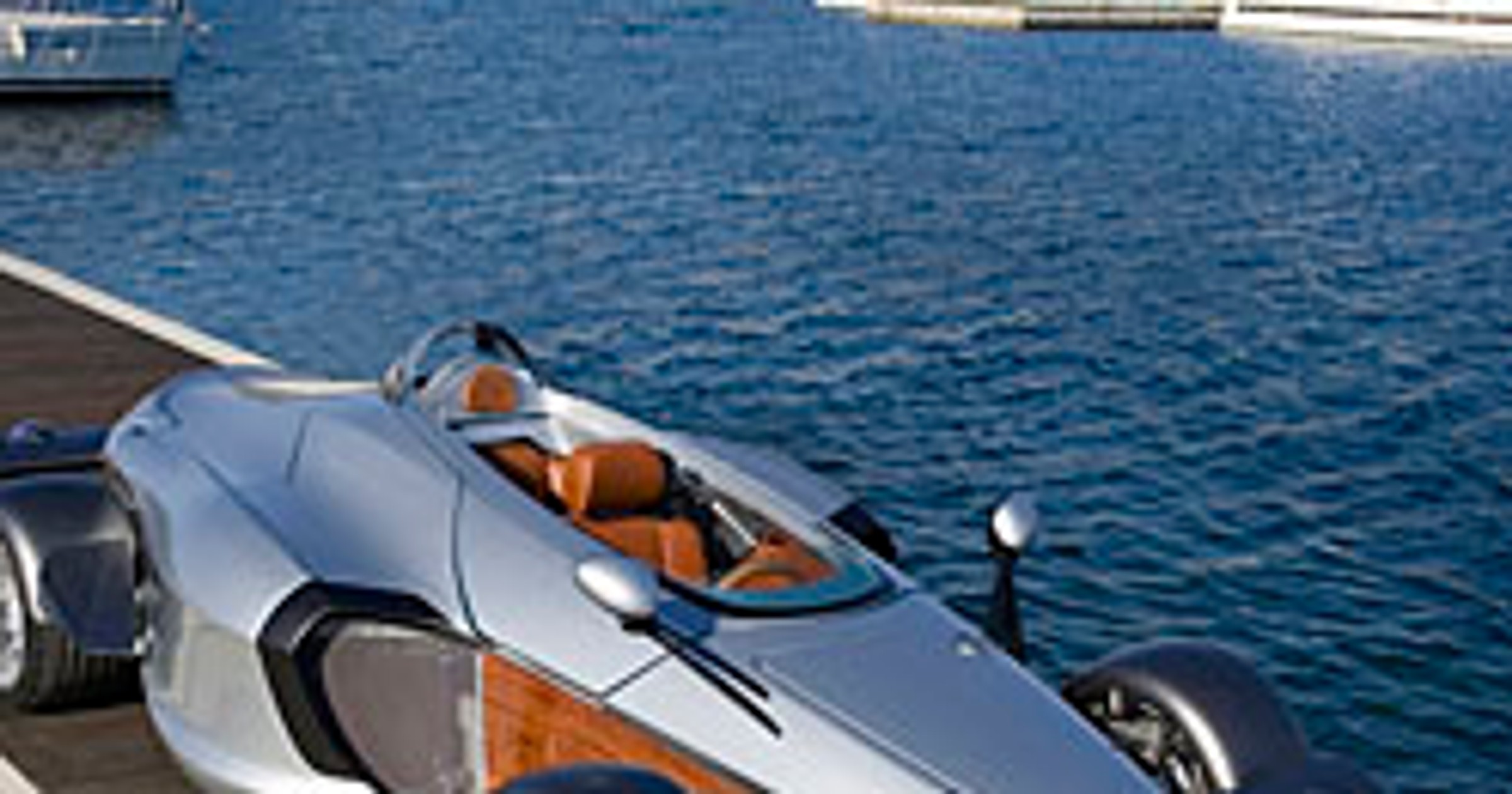 Genewa 2007: Tramontana – F1 czy F16?
