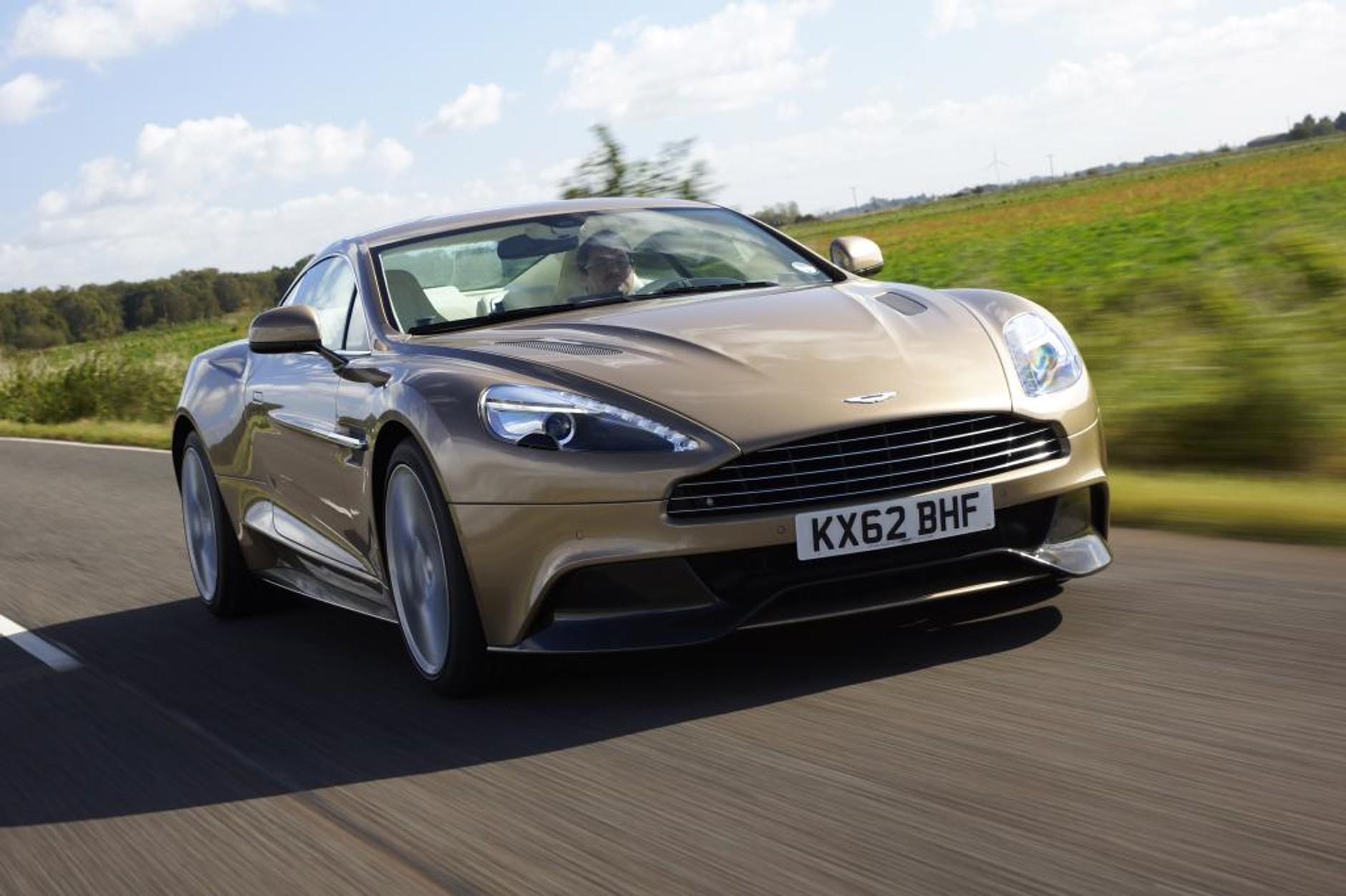 Jak jeździ Aston Martin Vanquish?