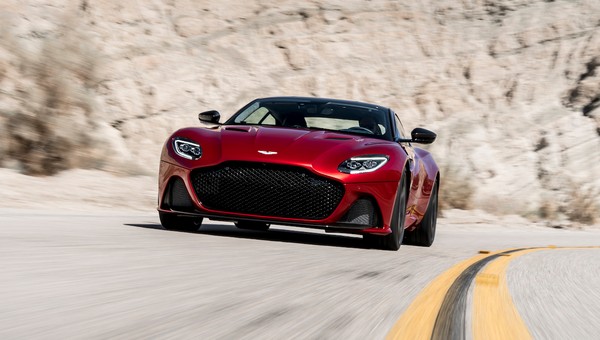 Aston Martin DBS Superleggera – super GT o mocy 715 KM