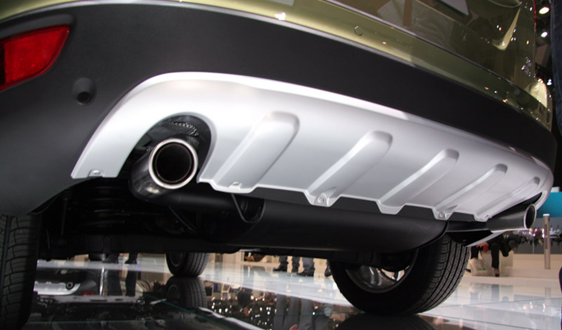 Genewa 2008: Volvo XC60 - nowy standard bezpieczeństwa (fotogaleria + wideo)