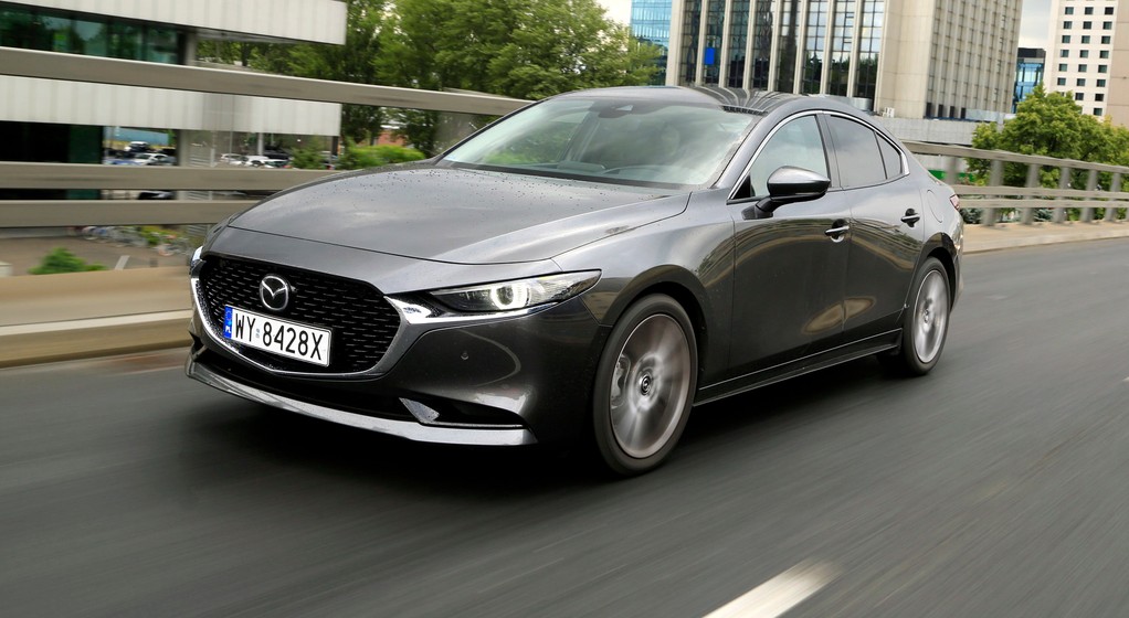 Mazda 3 Sedan 2.0 Skyactiv-G Hikari