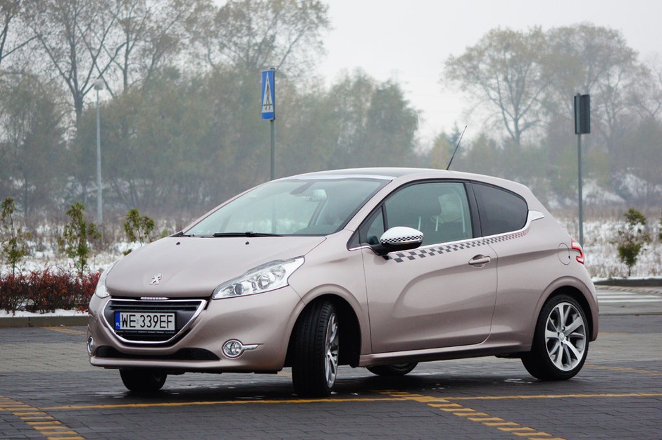 Peugeot 208: test wersji 1.6 VTi Allure. Szybkość czy powab