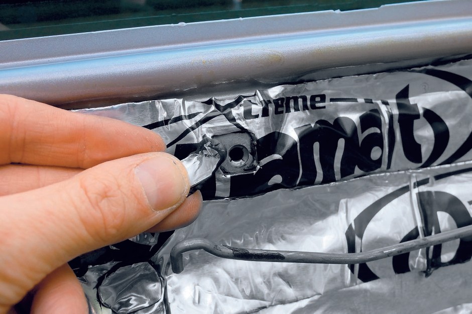 Jak samemu wyciszyć auto?