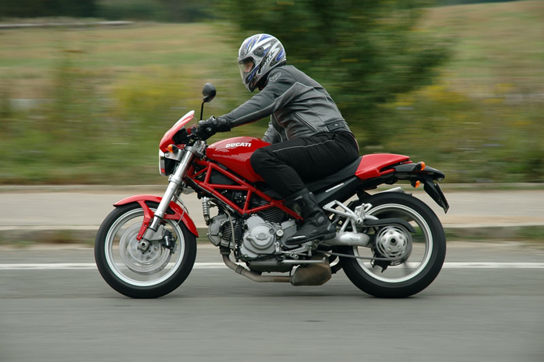 Ducati Monster S2R – włoska żyleta (test)