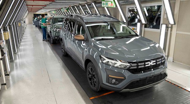 Dacia zwalnia pracowników. Uruchomiła dobrowolny program