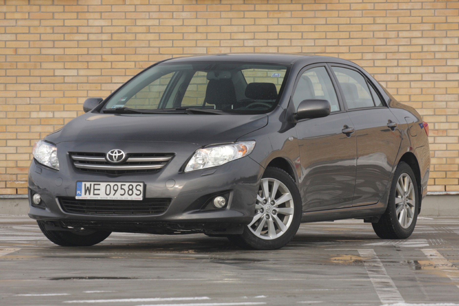 Podobne, a jednak inne - Renault Fluence kontra Toyota Corolla