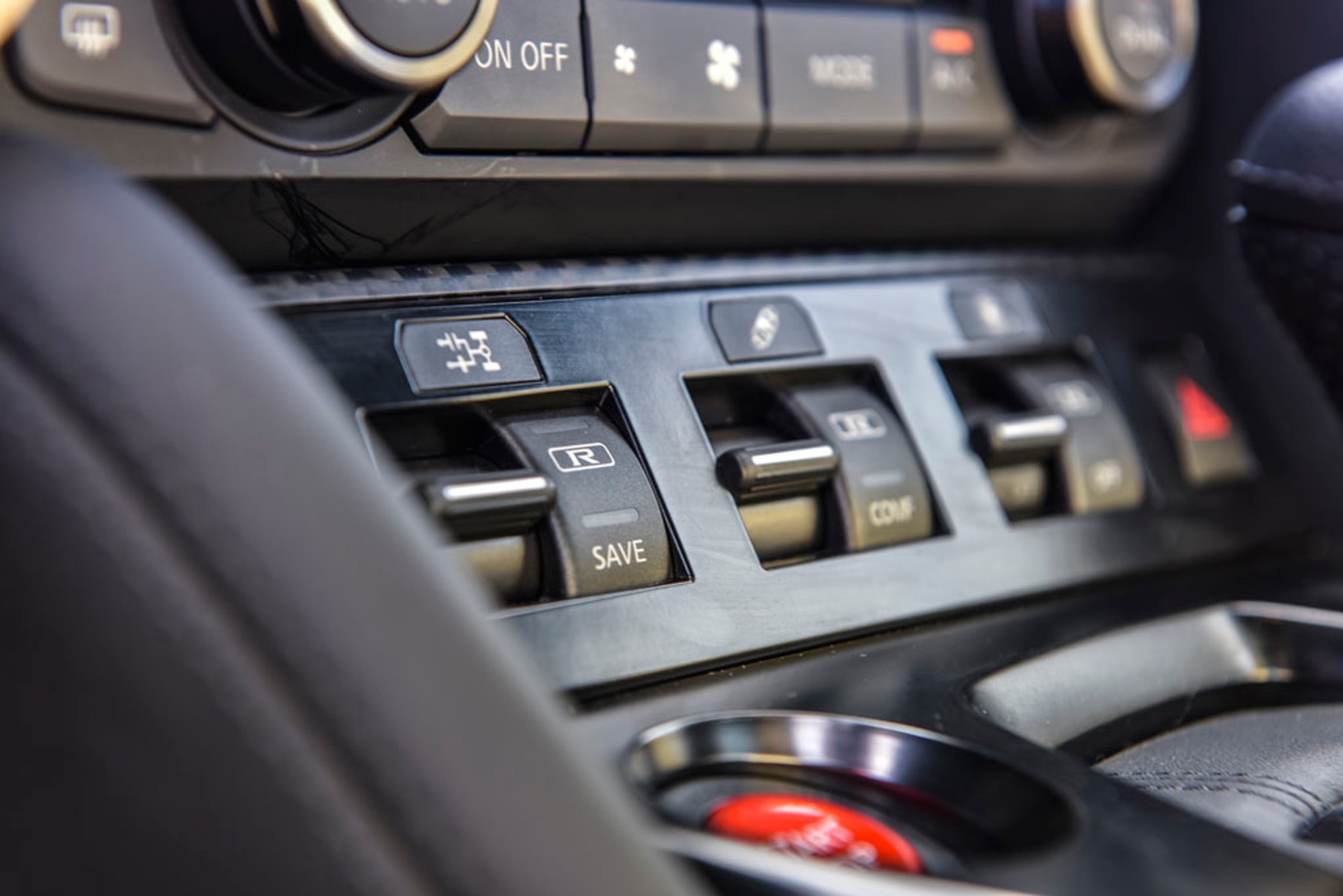 Nissan GT-R - im szybciej tym lepiej