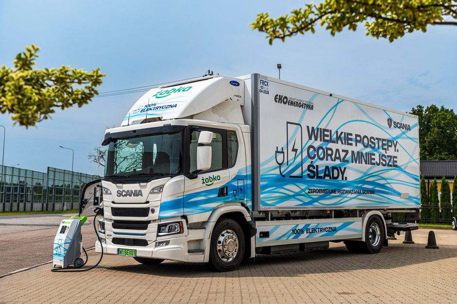 Elektryczna ciężarówka Scania na testach w Żabce