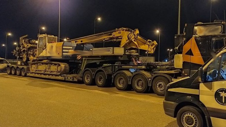 Kontrola ITD blisko 100-tonowego zespołu pojazdów