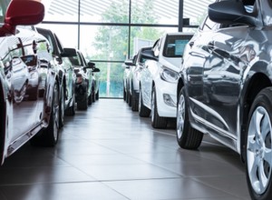 Porównaliśmy ceny Audi, Fiata i Opla. Zaskakujące wnioski
