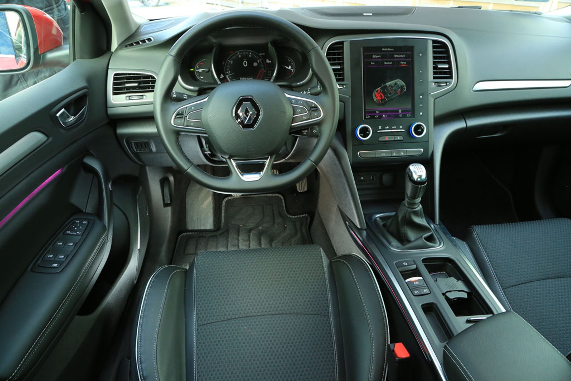 Renault Megane Energy TCe 130 - więcej gadżetów niż samochodu