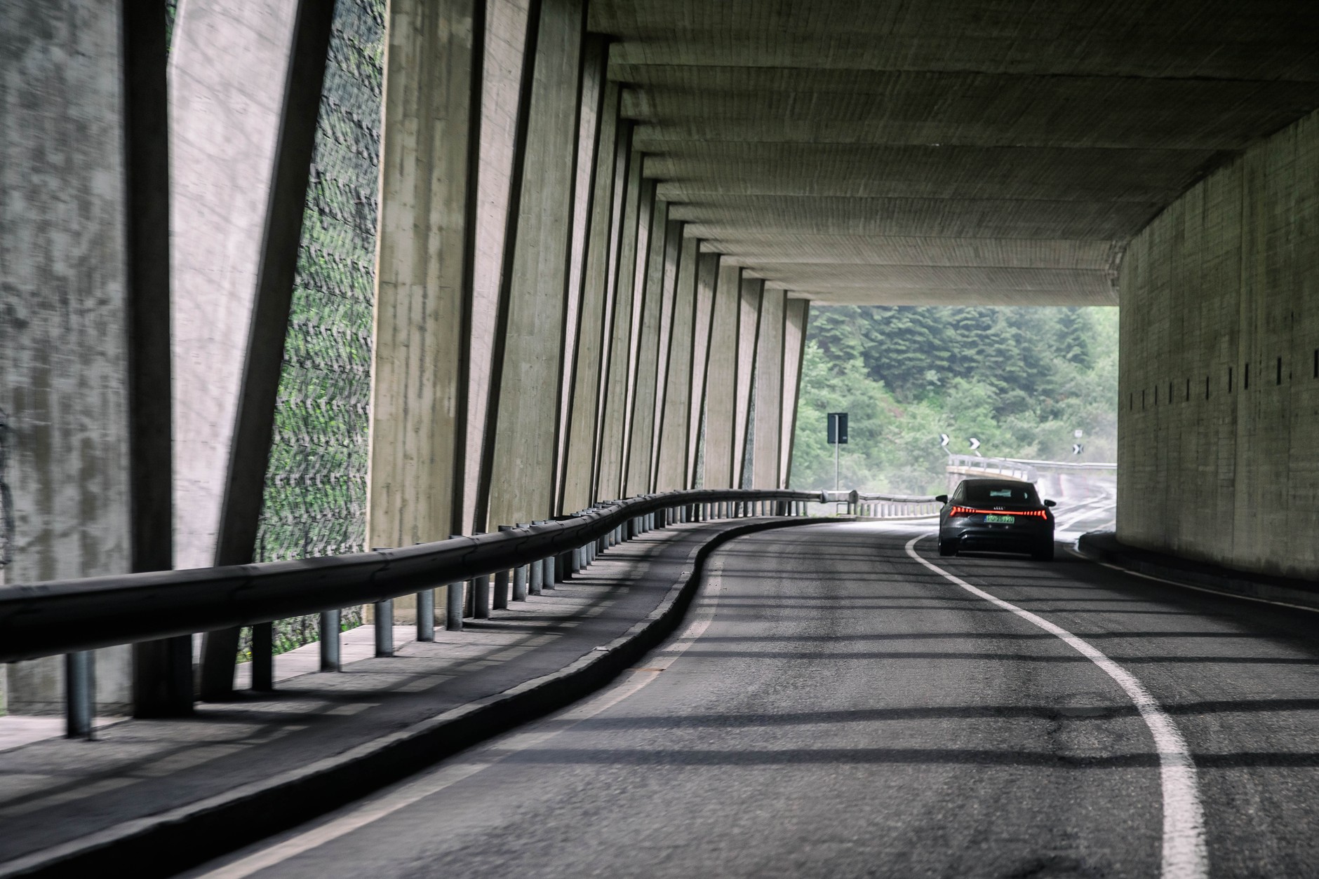 Elektromobilność Alpy Audi e-Tron S Audi e-Tron GT Porsche Taycan