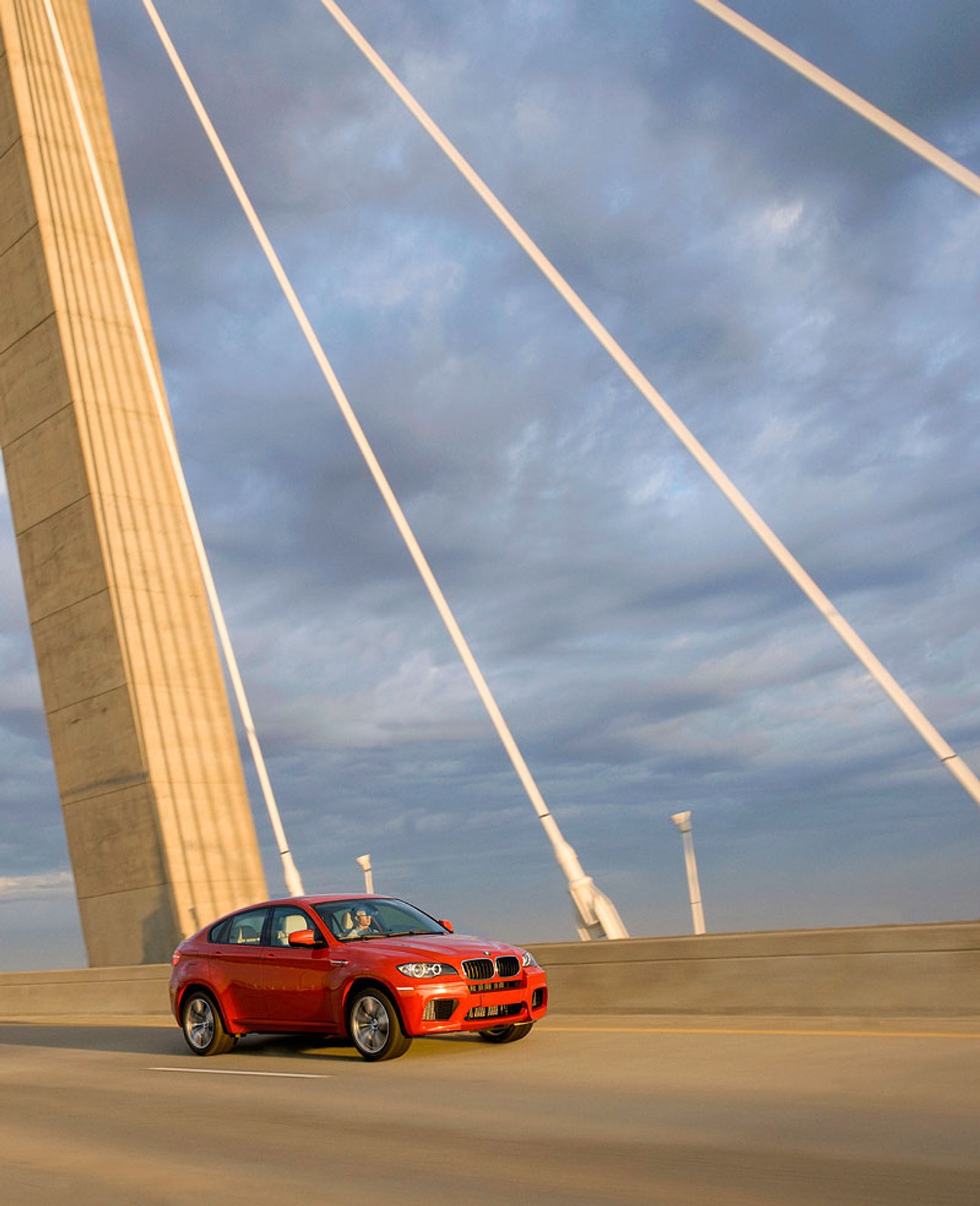 BMW X5 M i X6 M: bawarskie M&amp;Ms z silnikiem 4,4 V8 TwinTurbo