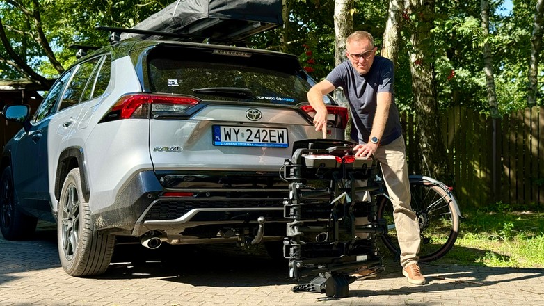 Testowałem nowy bagażnik rowerowy Thule OutPace. ma zaskakujące rozwiązania