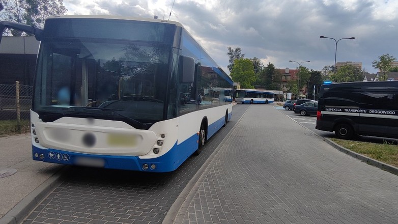W takim stanie były miejskie autobusy. Inspektorzy nie mieli innego wyjścia