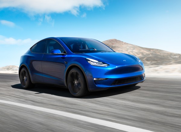 Tesla Model Y - Elon Musk znów w centrum uwagi