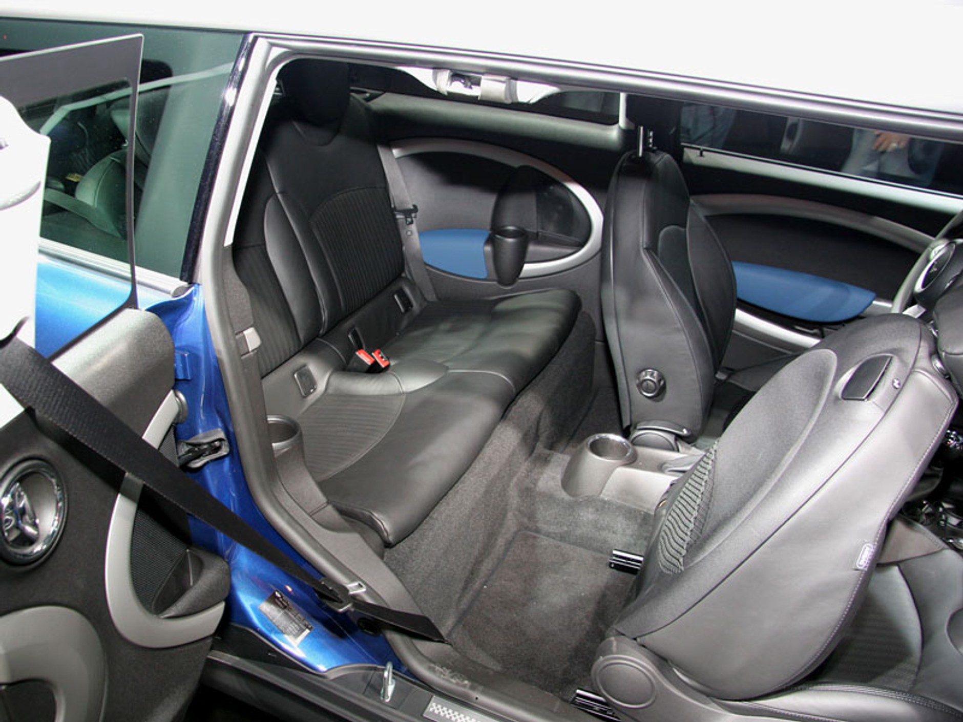 IAA Frankfurt 2009: jak dojechać, gdzie kupić bilet - informacje praktyczne dla zwiedzających