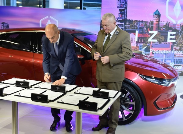 Jest lokalizacja fabryki Izery. I przesunięcie terminu produkcji