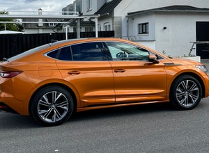 Skoda Enyaq Coupé iV już wkrótce w sprzedaży. Długo trzeba było na nią czekać