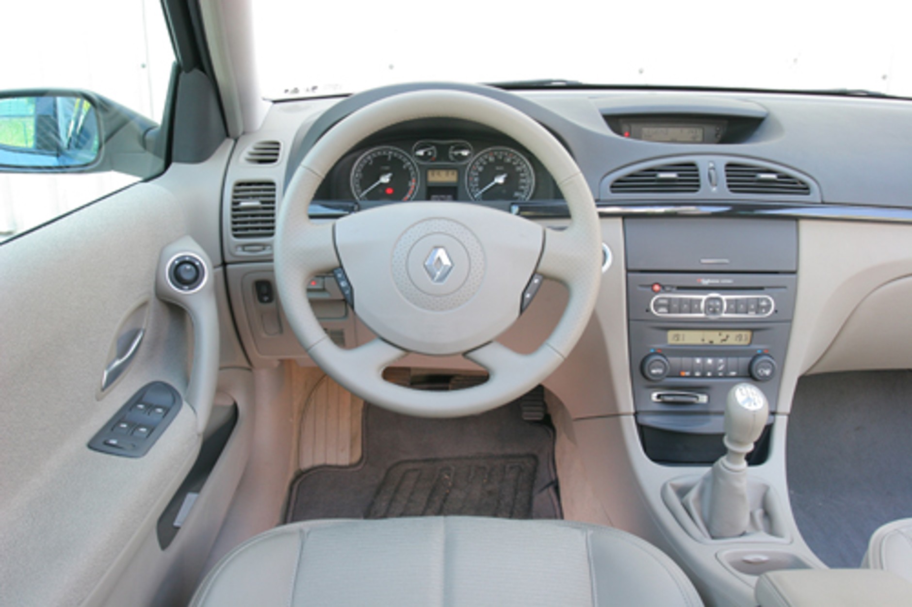 Renault Laguna - Oszczędny elegant