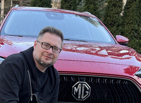 MG HS to spory i rewelacyjnie wyposażony SUV z automatem za 123 tys. zł. Sprawdzam, ile naprawdę jest wart
