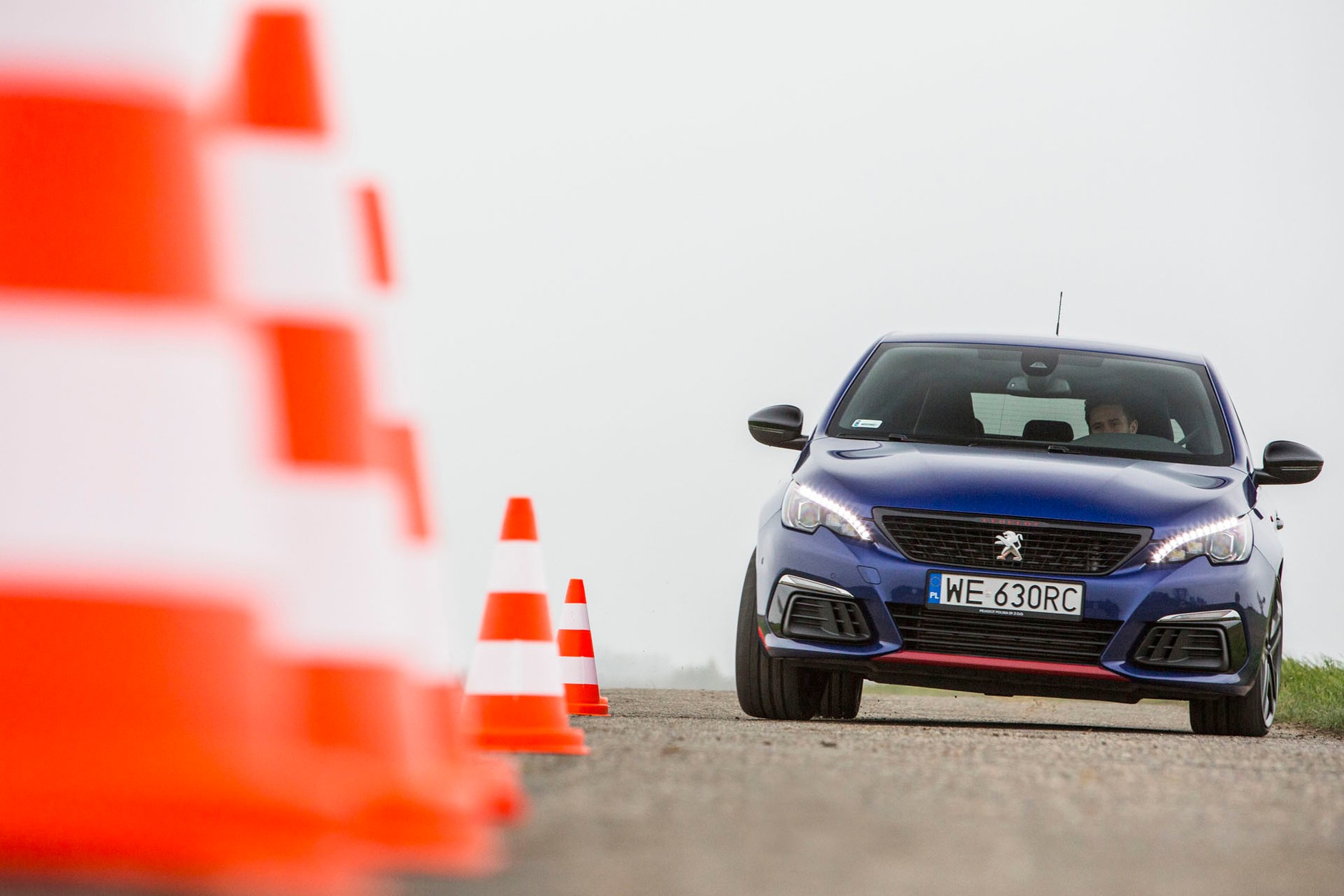 Peugeot 308 GTi - przeniesie cię w świat wyścigów