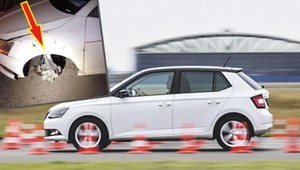 Był tak pijany, że nie zauważył, że jedzie na samej feldze. Zatrzymali go świadkowie