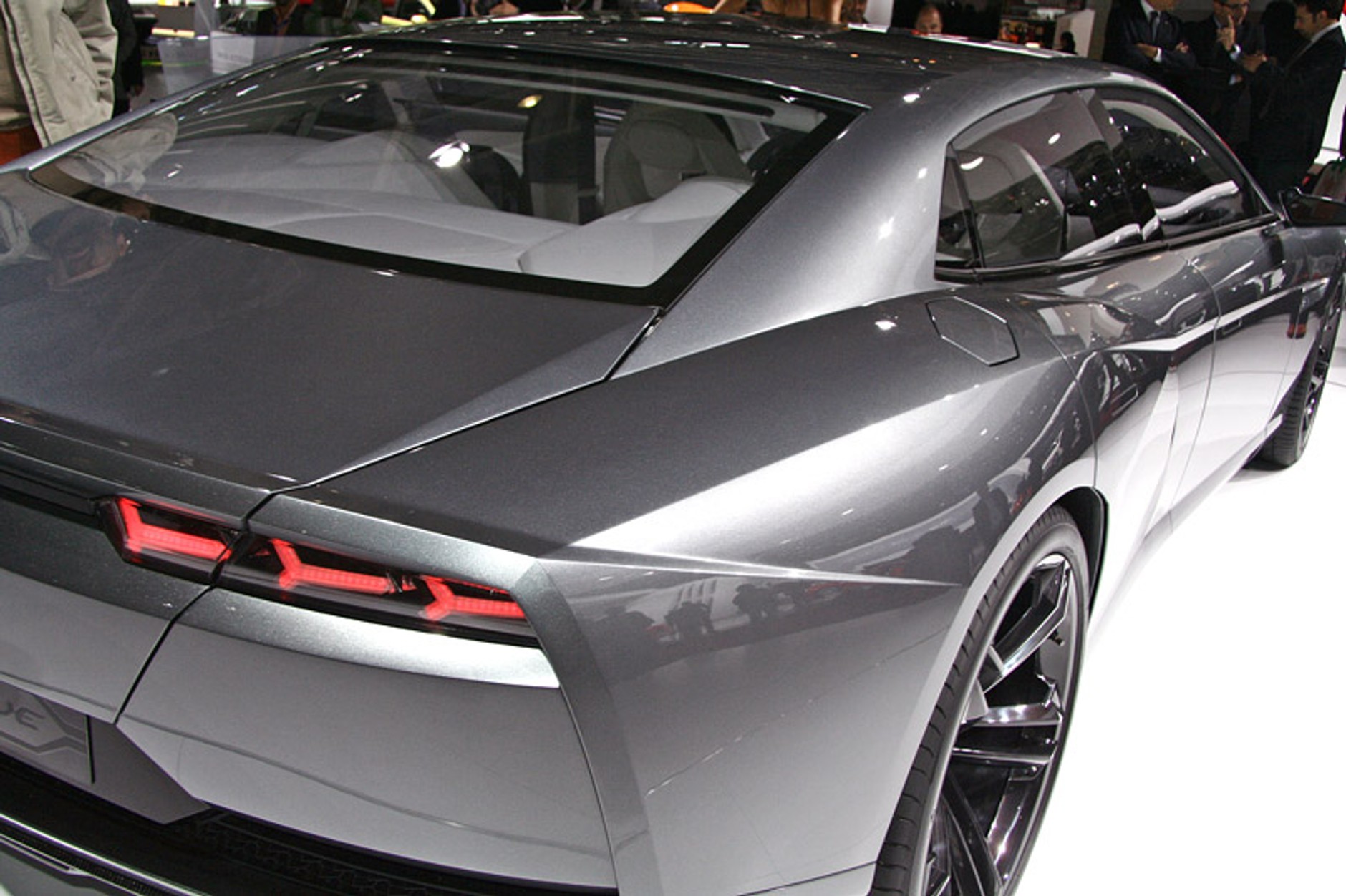 Paryż 2008: Lamborghini Estoque – co najmniej cztery lata do rozpoczęcia produkcji