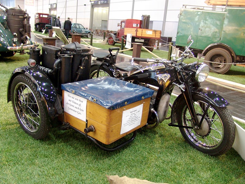 AMI/AMITEC 2008: drzewo na kryzys paliwowy (fotogaleria)