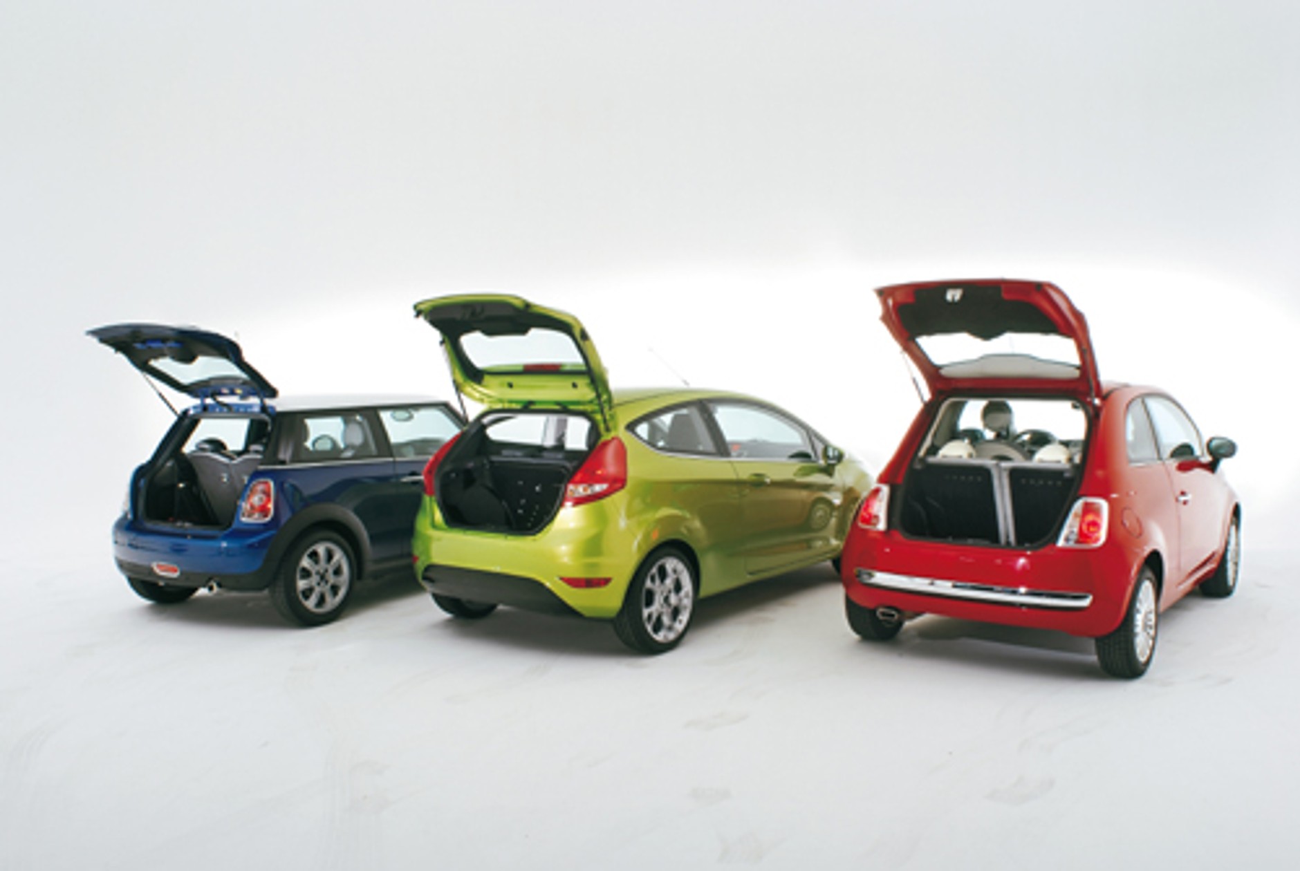 Nowy Ford Fiesta na tle konkurencji - porównanie z Fiatem 500 i Mini Cooperem