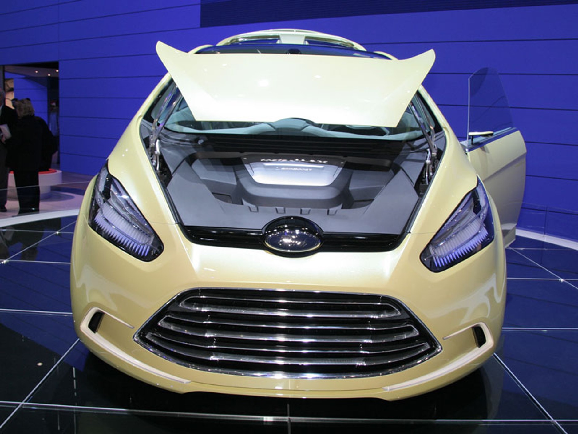 Ford w 2010: nowy Focus będzie produkowany w Saarlouis, C-Max w Walencji