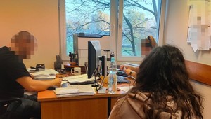 Przywłaszczyli aut za 2 mln. To im nie wystarczyło
