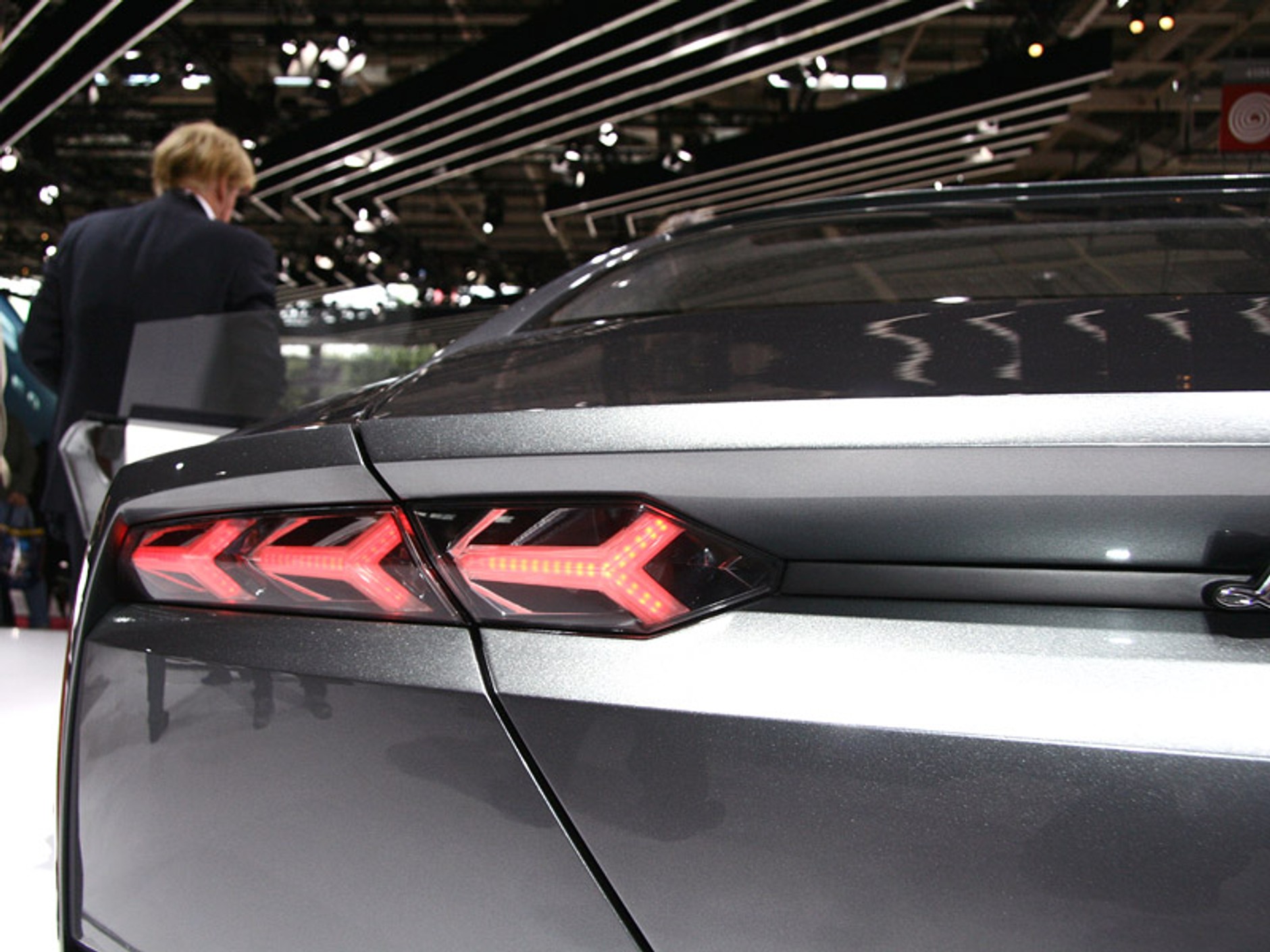 Paryż 2008: Lamborghini Estoque – co najmniej cztery lata do rozpoczęcia produkcji