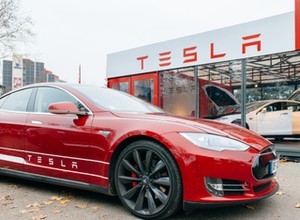 Tesla sama hamowała, kiedy chciała. Sąd zdecydował