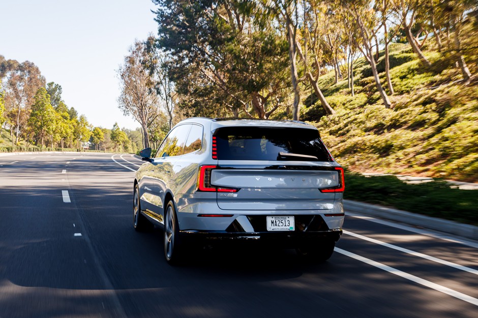 Volvo EX90