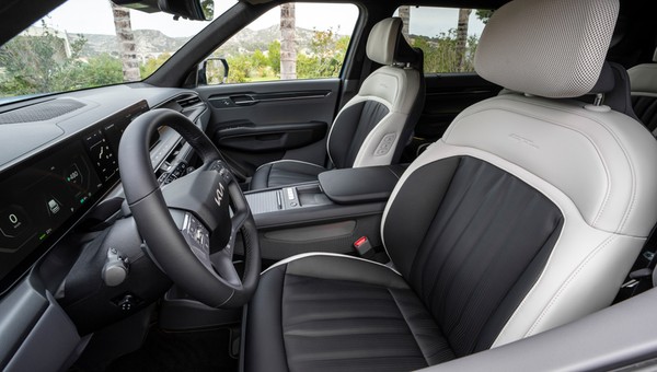 Kia z akcją serwisową. Jeden z modeli ma problem ze zdalnym parkowaniem